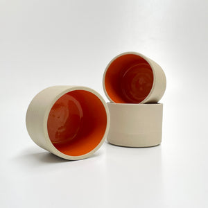 Becher Inu orange