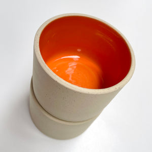 Becher Inu orange