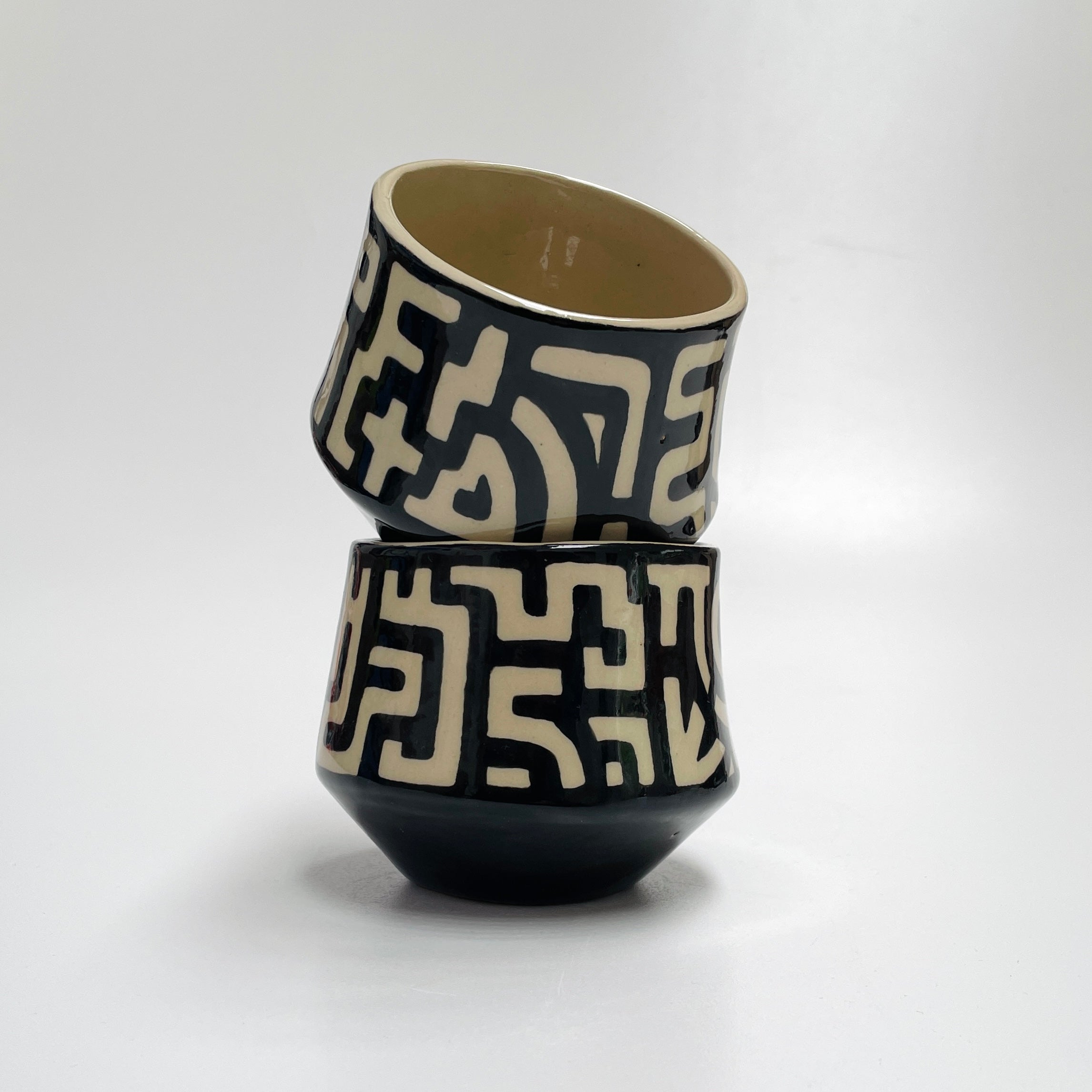 Becher Aztek